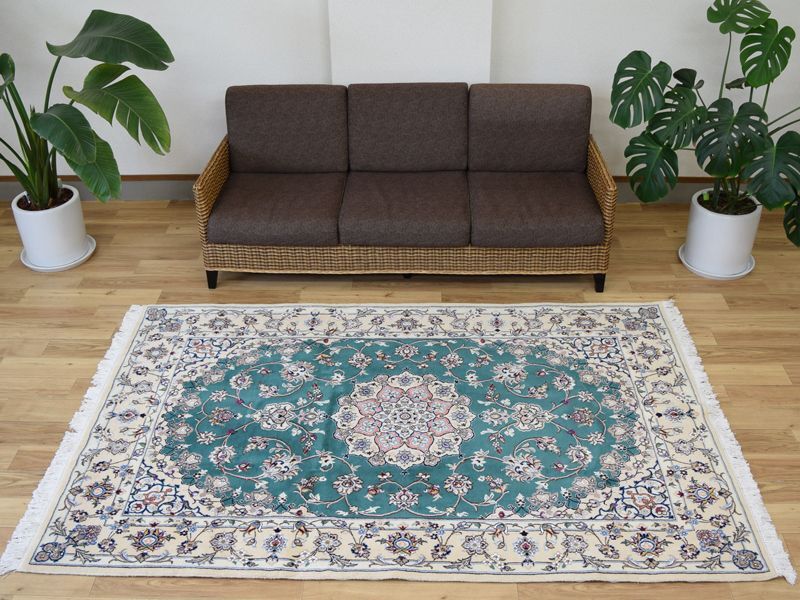ペルシャ絨毯 ナイン産 9La 高品質 131x122 手織り ラグ ペルシャ-